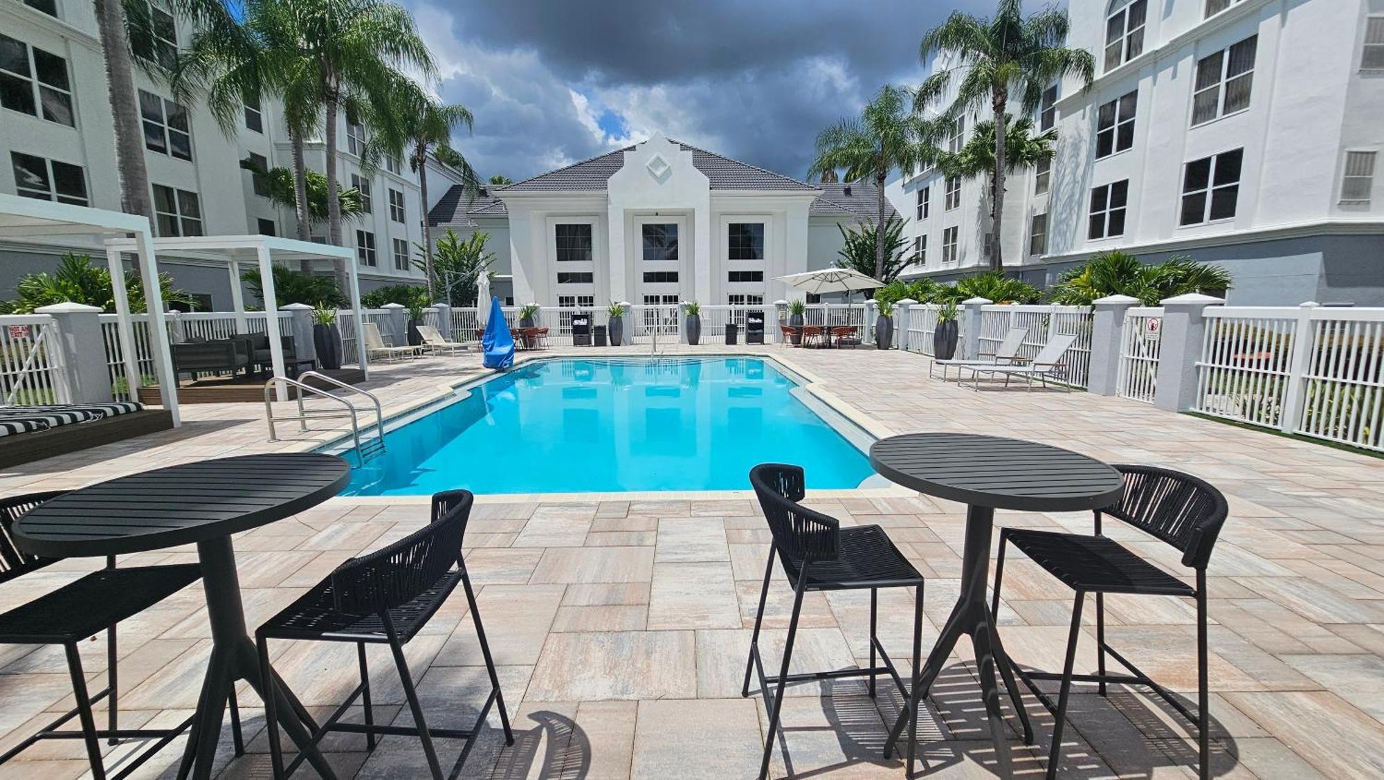 Montreal Suites Orlando Exterior foto